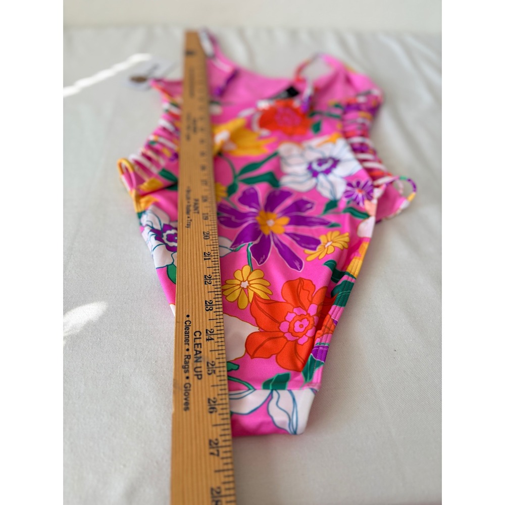 Hurley Daisy Delight Mod One Piece Swimsuit Pink Floral Side Cutout Size M - Picture 10 of 12
